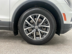 Used 2021  Volkswagen Tiguan 2&period;0T S FWD at Ideal Cars Llc near Mesa&comma; AZ