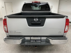 Used 2016  Nissan Frontier 2WD Crew Cab SV at Ideal Cars Llc near Mesa&comma; AZ