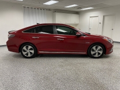 Used 2016 Hyundai Sonata Hybrid 4d Sedan Limited at Ideal Cars Llc near Mesa, AZ