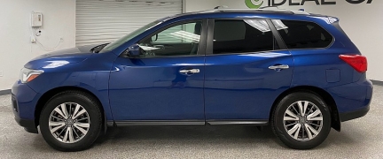 Used 2020  Nissan Pathfinder 4d SUV FWD S at Ideal Cars Llc near Mesa&comma; AZ