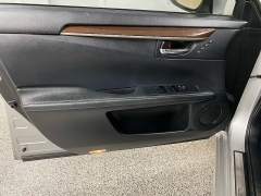 Used 2014  Lexus ES 350 4dr Sdn at Ideal Cars Llc near Mesa&comma; AZ