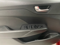 Used 2020  Hyundai Accent 4d Sedan SE Auto at Ideal Cars Llc near Mesa&comma; AZ