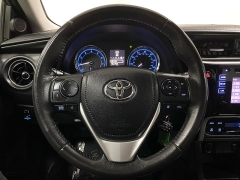 Used 2017  Toyota Corolla 4d Sedan SE CVT at Ideal Cars Llc near Mesa&comma; AZ