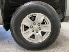 Used 2017  Chevrolet Silverado 1500 2WD Crew Cab LT at Ideal Cars Llc near Mesa&comma; AZ