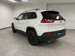 Used 2017 Jeep Cherokee 4d SUV FWD Latitude V6 at Ideal Cars Llc near Mesa, AZ