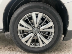 Used 2020  Nissan Pathfinder 4d SUV FWD SV at Ideal Cars Llc near Mesa&comma; AZ