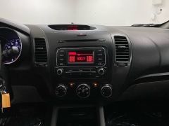 Used 2015  Kia Forte 4d Sedan LX Auto at Ideal Cars Llc near Mesa&comma; AZ