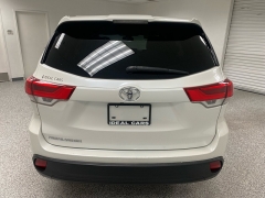 Used 2018  Toyota Highlander 4d SUV FWD LE at Ideal Cars Llc near Mesa&comma; AZ