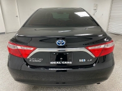 Used 2017  Toyota Camry Hybrid 4d Sedan LE at Ideal Cars Llc near Mesa&comma; AZ