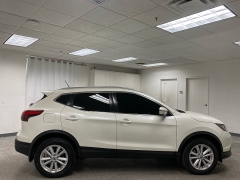 Used 2019  Nissan Rogue Sport 4d SUV FWD SV at Ideal Cars Llc near Mesa&comma; AZ