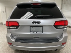 Used 2020  Jeep Grand Cherokee 4d SUV 2WD Laredo Altitude at Ideal Cars Llc near Mesa&comma; AZ