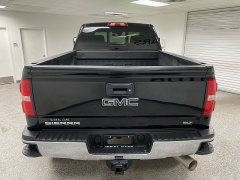 Used 2019  GMC Sierra 2500 4WD Crew Cab SLT at Ideal Cars Llc near Mesa&comma; AZ