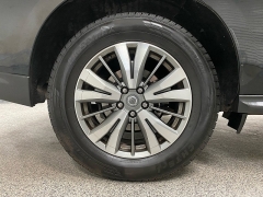 Used 2020  Nissan Pathfinder 4d SUV 4WD SV at Ideal Cars Llc near Mesa&comma; AZ