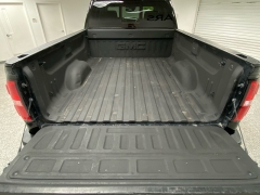 Used 2019  GMC Sierra 2500 4WD Crew Cab SLT at Ideal Cars Llc near Mesa&comma; AZ