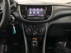 Used 2020 Chevrolet Trax 4d SUV FWD LS at Ideal Cars Llc near Mesa, AZ