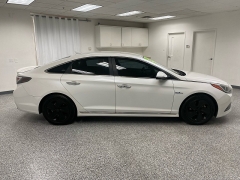 Used 2016 Hyundai Sonata Hybrid 4d Sedan Limited w/Blue Pearl Interior at Ideal Cars Llc near Mesa, AZ