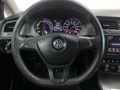 Used 2016  Volkswagen e-Golf 4d Hatchback SE at Ideal Cars Llc near Mesa&comma; AZ