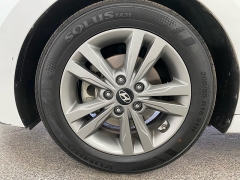 Used 2018  Hyundai Elantra 4d Sedan SEL at Ideal Cars Llc near Mesa&comma; AZ