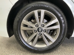 Used 2018  Hyundai Elantra 4d Sedan SEL at Ideal Cars Llc near Mesa&comma; AZ