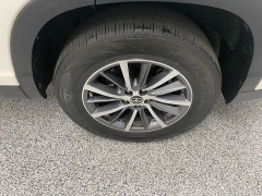 Used 2019 Toyota Highlander 4d SUV FWD XLE at Ideal Cars Llc near Mesa, AZ