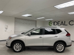 Used 2020  Nissan Rogue 4d SUV AWD SV at Ideal Cars Llc near Mesa, AZ