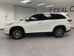 Used 2019 Toyota Highlander 4d SUV FWD XLE at Ideal Cars Llc near Mesa, AZ