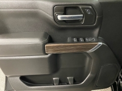 Used 2020  Chevrolet Silverado 1500 4WD Double Cab LT at Ideal Cars Llc near Mesa&comma; AZ