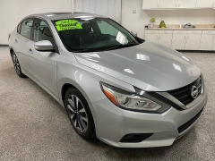 Used 2017  Nissan Altima 4d Sedan 2&period;5L SL &lpar;2017&period;5&rpar; at Ideal Cars Llc near Mesa&comma; AZ