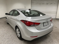 Used 2016  Hyundai Elantra 4d Sedan SE Auto at Ideal Cars Llc near Mesa&comma; AZ