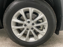 Used 2021  Jeep Cherokee Latitude 4x4 at Ideal Cars Llc near Mesa&comma; AZ