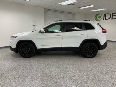 Used 2017 Jeep Cherokee 4d SUV FWD Latitude V6 at Ideal Cars Llc near Mesa, AZ