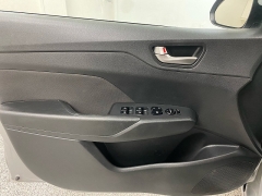 Used 2020  Hyundai Accent 4d Sedan SE Auto at Ideal Cars Llc near Mesa&comma; AZ