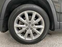 Used 2017  Jeep Cherokee 4d SUV FWD Limited I4 at Ideal Cars Llc near Mesa, AZ