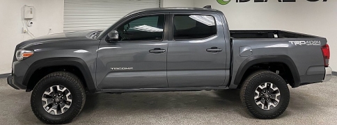 Used 2018  Toyota Tacoma 4WD Double Cab TRD Off-Road Auto at Ideal Cars Llc near Mesa&comma; AZ
