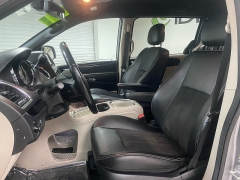 Used 2020  Dodge Grand Caravan 4d Wagon SXT at Ideal Cars Llc near Mesa&comma; AZ