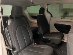 Used 2020 Chrysler Pacifica 4d Wagon Touring at Ideal Cars Llc near Mesa, AZ