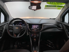 Used 2020  Chevrolet Trax 4d SUV FWD LS at Ideal Cars Llc near Mesa&comma; AZ