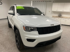 Used 2019  Jeep Grand Cherokee 4d SUV 2WD Laredo Upland at Ideal Cars Llc near Mesa, AZ