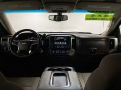 Used 2018  Chevrolet Silverado 1500 4WD Crew Cab LT at Ideal Cars Llc near Mesa&comma; AZ