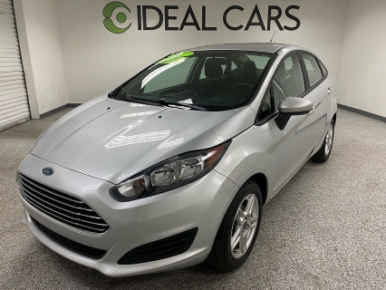 2017 Ford Fiesta SE's photo