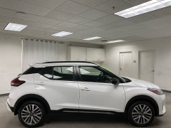 Used 2024  Nissan Kicks SR FWD at Ideal Cars Llc near Mesa&comma; AZ