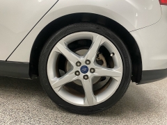 Used 2014  Ford Focus 4d Hatchback Titanium at Ideal Cars Llc near Mesa&comma; AZ