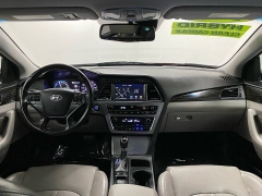 Used 2016 Hyundai Sonata Hybrid 4d Sedan Limited at Ideal Cars Llc near Mesa, AZ