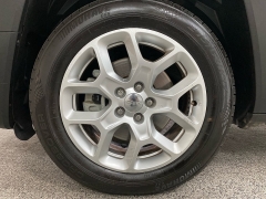 Used 2020  Jeep Renegade 4d SUV 4WD Latitude at Ideal Cars Llc near Mesa&comma; AZ