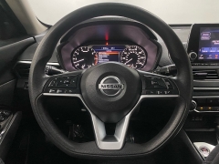 Used 2021  Nissan Altima 2&period;5 SV Sedan at Ideal Cars Llc near Mesa&comma; AZ