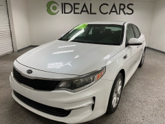  2016 Kia Optima 4d Sedan LX at Ideal Cars Llc near Mesa&comma; AZ