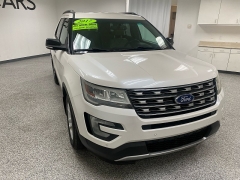 Used 2017 Ford Explorer 4d SUV FWD XLT at Ideal Cars Llc near Mesa, AZ