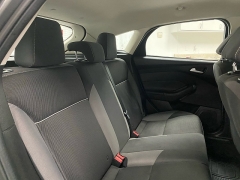 Used 2014  Ford Focus 4d Hatchback SE at Ideal Cars Llc near Mesa&comma; AZ