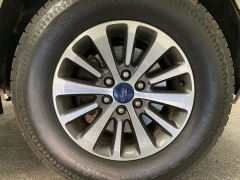 Used 2017  Ford Expedition 4d SUV 2WD XLT at Ideal Cars Llc near Mesa&comma; AZ