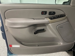 Used 2006  Chevrolet Suburban 1500 SUV RWD LS at Ideal Cars Llc near Mesa, AZ